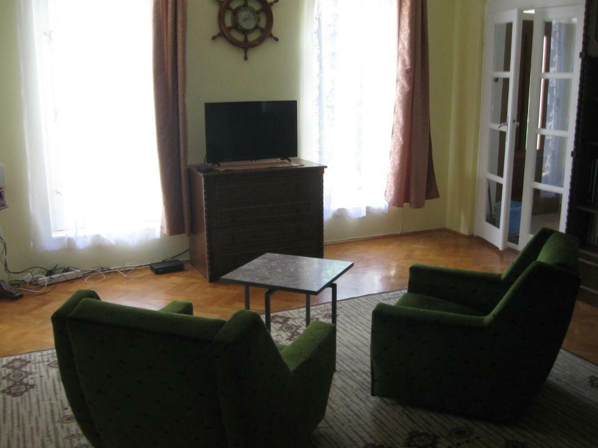 Orgona Vendeghaz Miskolc Apartment Exterior photo